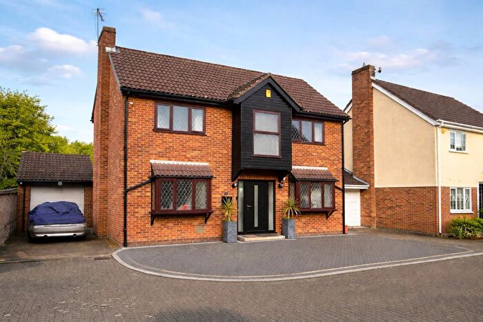 4 Bedroom Property For Sale In Kincardine Drive, Bletchley, Milton Keynes, MK3