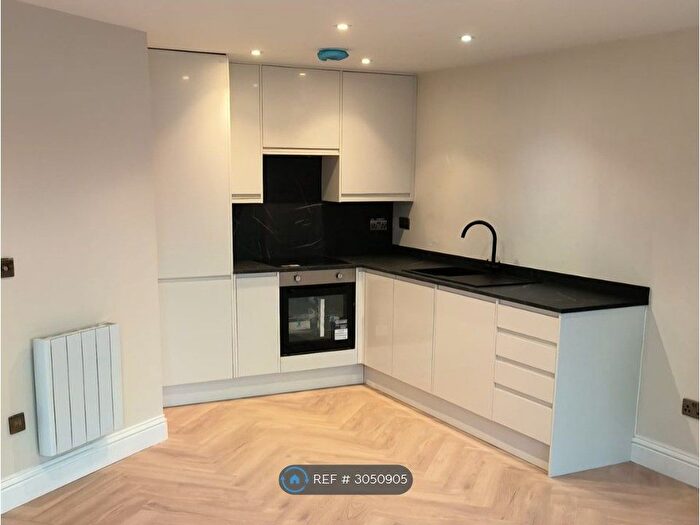 1 Bedroom Flat To Rent In Royal Wootton Bassett, Swindon, SN4