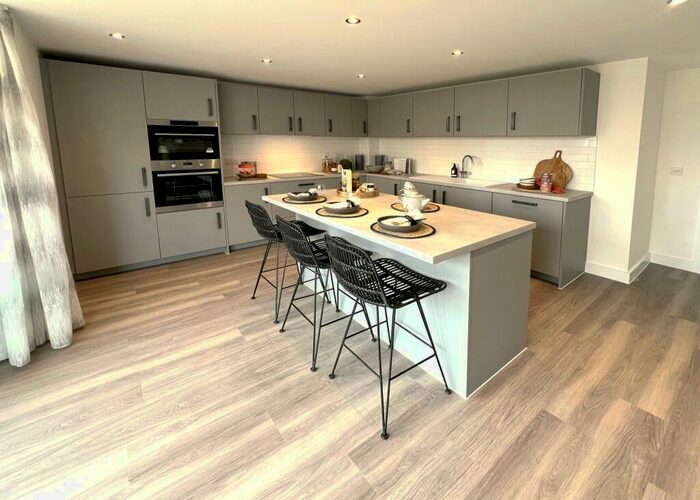 4 Bedroom Detached House For Sale In Shandon Leys Off Bromham Road Bedford Bedfordshire, MK40