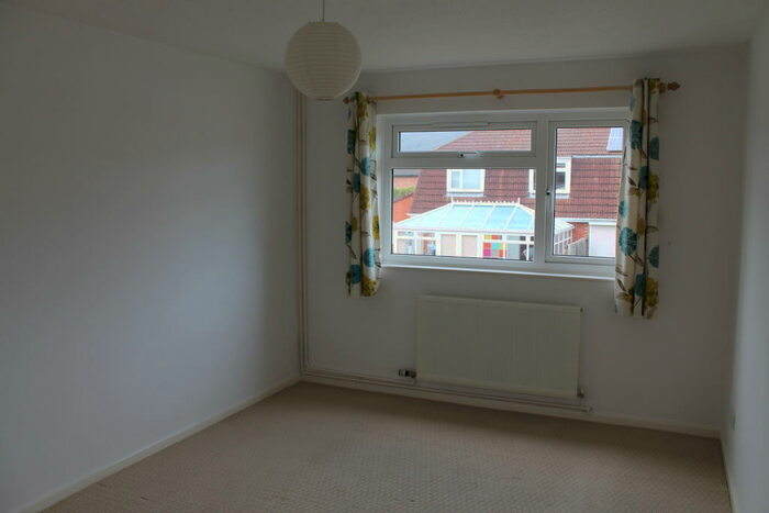 2 Bedroom Flat To Rent In Acacia Avenue, BS23