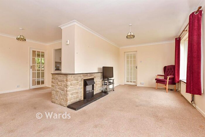 2 Bedroom Detached Bungalow For Sale In Courtland Avenue, Whitfield, Dover, Kent, CT16