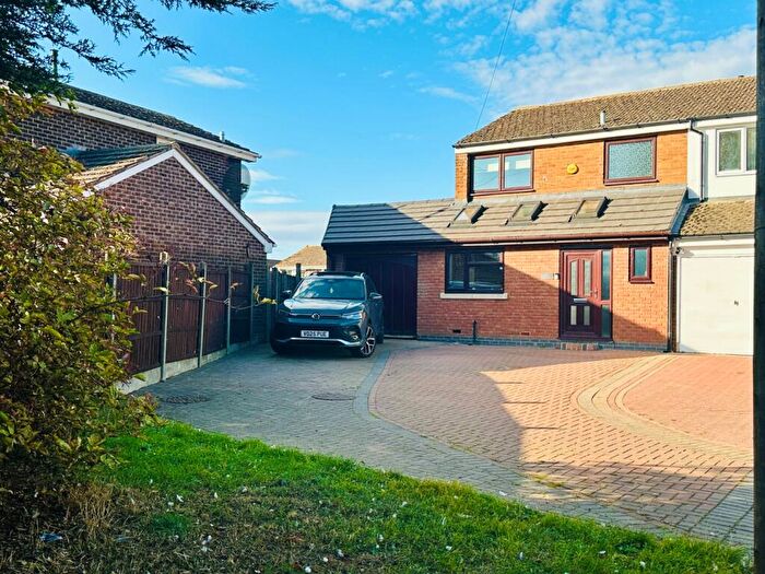 3 Bedroom End Of Terrace House For Sale In Amos Jacques Road, Bedworth, Warwickshire, CV12