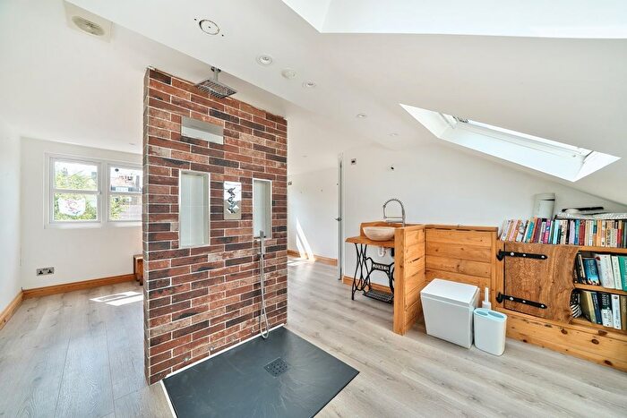 4 Bedroom Flat To Rent In Basevi Way, London, SE8
