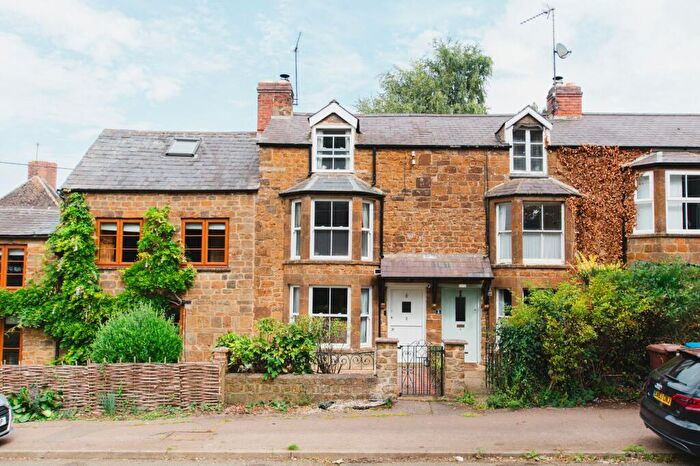 2 Bedroom Terraced House For Sale In Stratford Road, Drayton, OX15