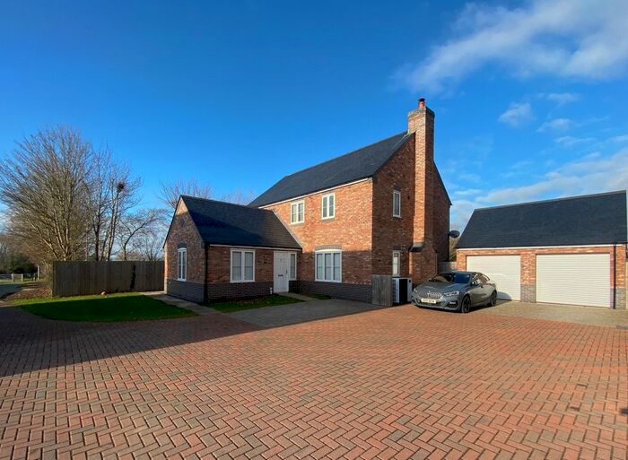 4 Bedroom Property To Rent In Church Close, Defford, Worcester, WR8