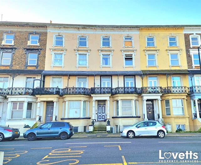 2 Bedroom Flat To Rent In Ethelbert Crescent, Margate, CT9