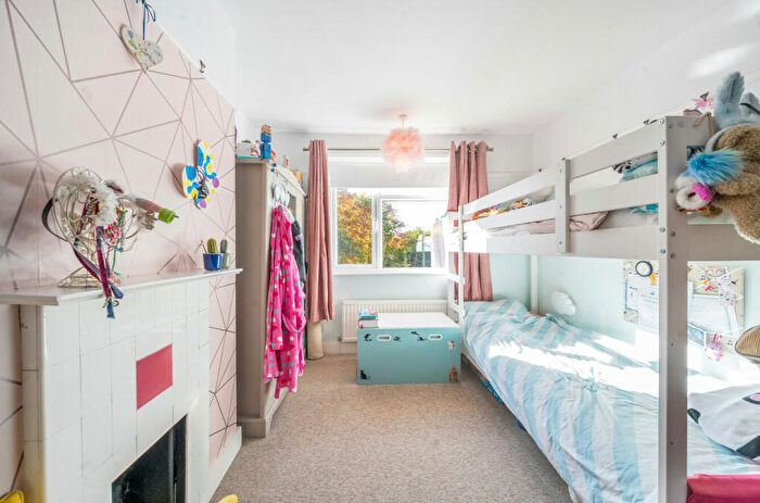 3 Bedroom Semi-Detached House For Sale In Whitedown Lane, Alton, Hampshire, GU34