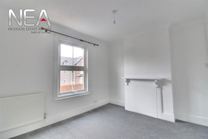 2 Bedroom End Of Terrace House To Rent In Gosbrook Road, Caversham, Reading, RG4