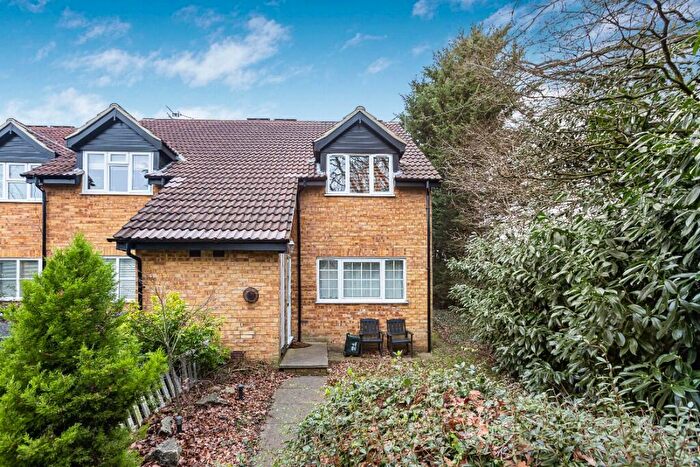 1 Bedroom Apartment For Sale In Halleys Ridge, Hertford, Hertfordshire, SG14