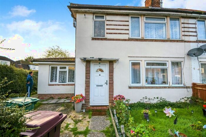 4 Bedroom Semi-Detached House To Rent In Blandford Road, Reading, RG2