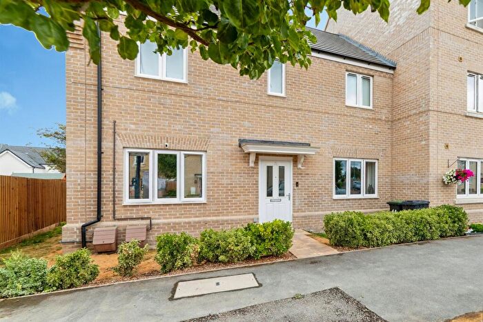 1 Bedroom Apartment For Sale In Goodwin Drive, Arlesey, SG15