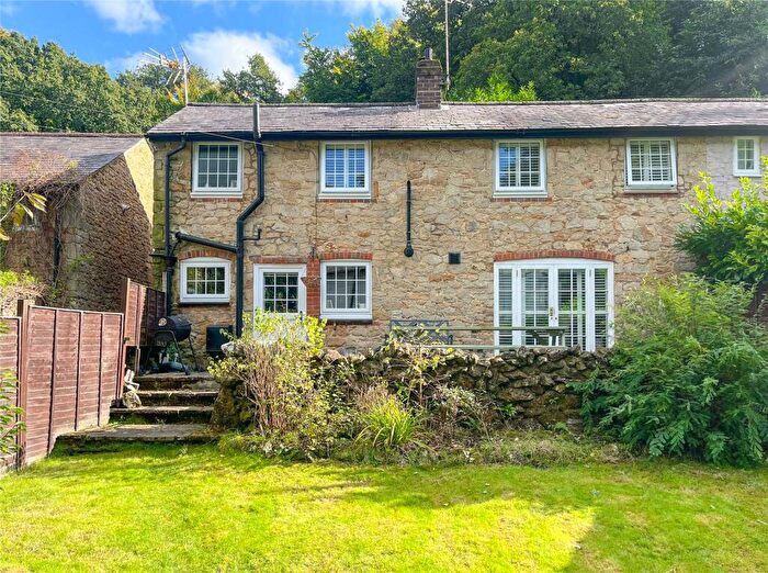 2 Bedroom End Of Terrace House For Sale In The Enterdent, Godstone, Surrey, RH9