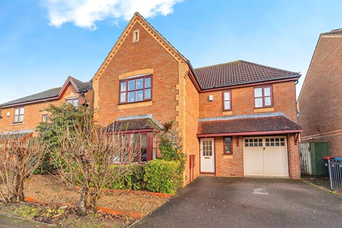 4 Bedroom Detached House For Sale In Bridlington Crescent, Monkston, Milton Keynes, MK10
