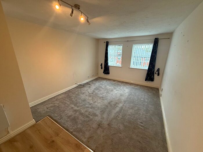 1 Bedroom Flat To Rent In Walmersley Road, Bury, BL9