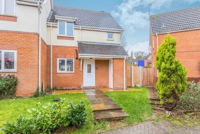 2 Bedroom End Of Terrace House To Rent In Nine Acres Green, Lyppard Bourne, Worcester, WR4