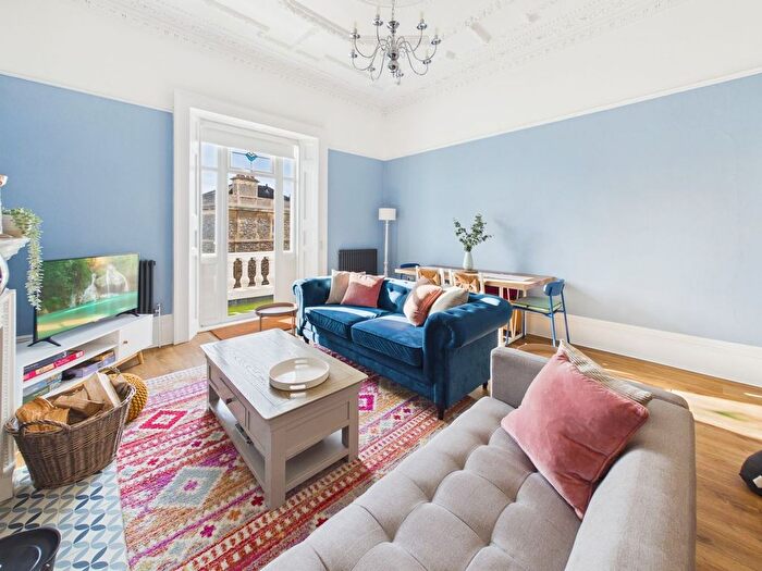 3 Bedroom Flat For Sale In Upper Kewstoke Road, Weston-Super-Mare, BS23