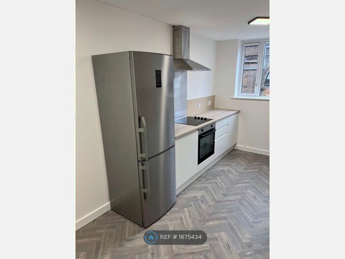 2 Bedroom Maisonette To Rent In Lucey Way, London, SE16