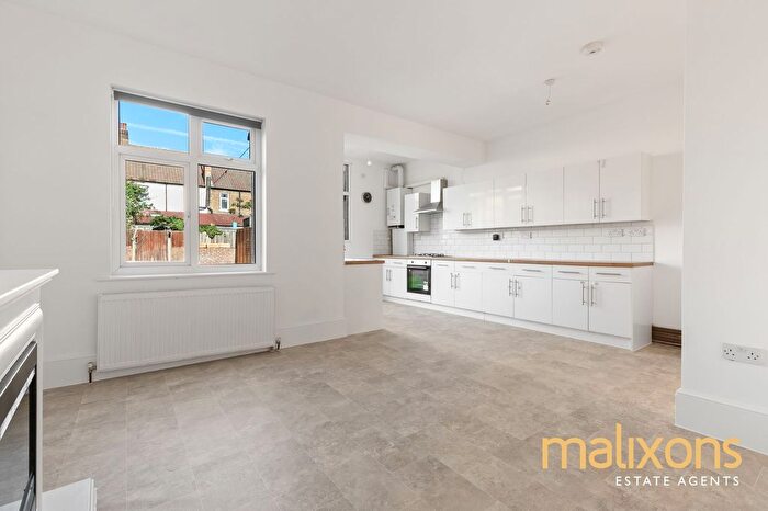 3 Bedroom Terraced House For Sale In Melrose Avenue, Mitcham, CR4