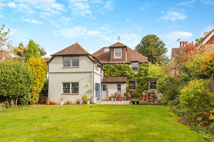 4 Bedroom Detached House For Sale In Abinger Lane, Abinger Common, Dorking, RH5