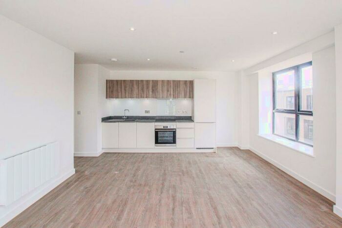 1 Bedroom Flat To Rent In North Star House, Swindon, SN2