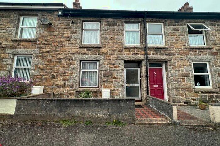 3 Bedroom Property To Rent In Richmond Street, Penzance, TR18