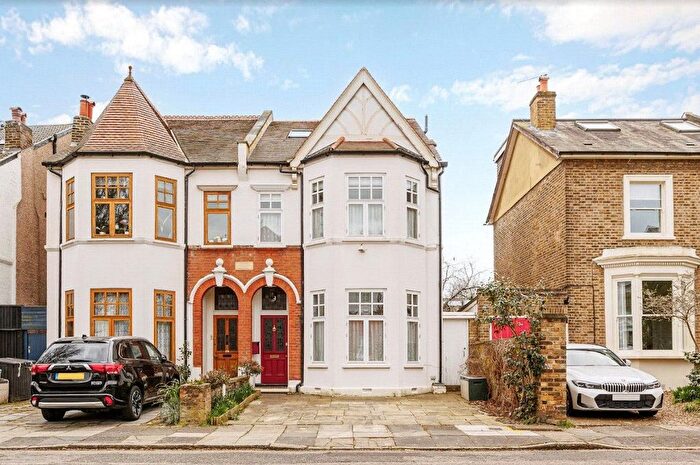 5 Bedroom Semi-Detached House For Sale In Marlborough Road, London, W5