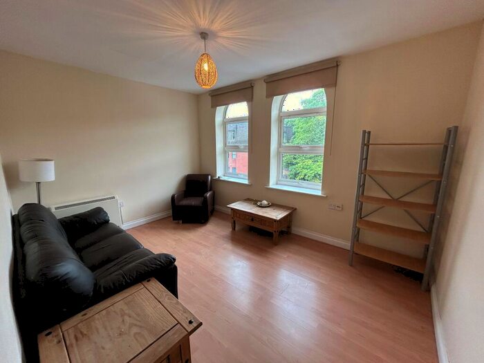 2 Bedroom Apartment To Rent In Bakersfield Place, M33