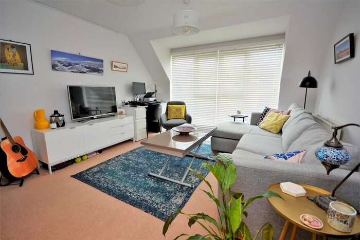 1 Bedroom Flat To Rent In Park Road, Colliers Wood, London, SW19