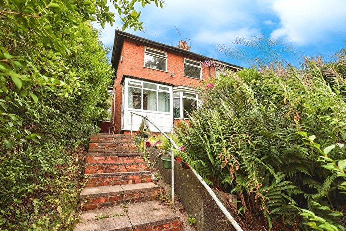 3 Bedroom Semi Detached House For Sale In Porlock Crescent, Birmingham, West Midlands, B31