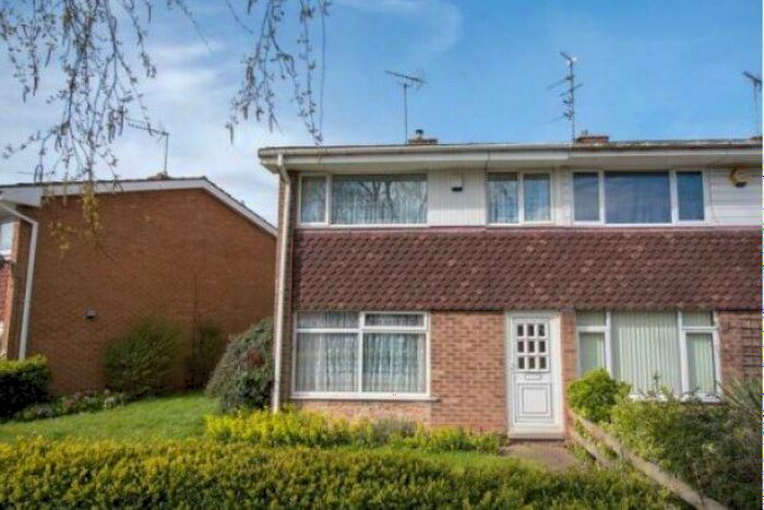 3 Bedroom Property To Rent In Rowan Walk, Nottingham, NG3