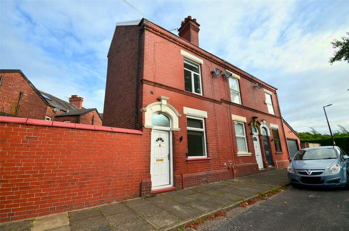 3 Bedroom End Of Terrace House To Rent In Brassey Street, Ashton-Under-Lyne, OL6