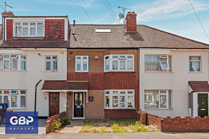 3 Bedroom Terraced House For Sale In Wolseley Road, Romford, RM7