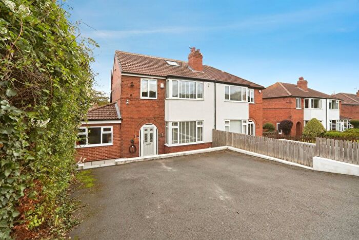 4 Bedroom Semi-Detached House For Sale In New York Lane, Rawdon, Leeds, LS19