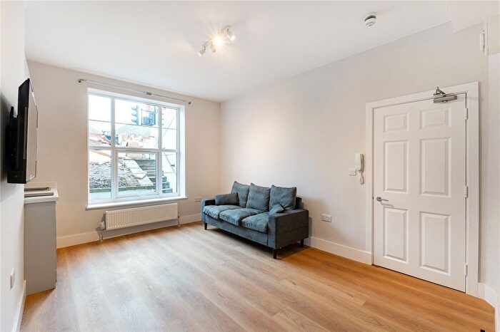 1 Bedroom Flat To Rent In Uxbridge Road, London, W12