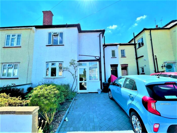 4 Bedroom Terraced House To Rent In Moyser Road, Tooting, London, SW16