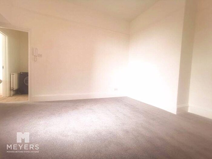 2 Bedroom Apartment To Rent In Seabourne Road, Southbourne, BH5