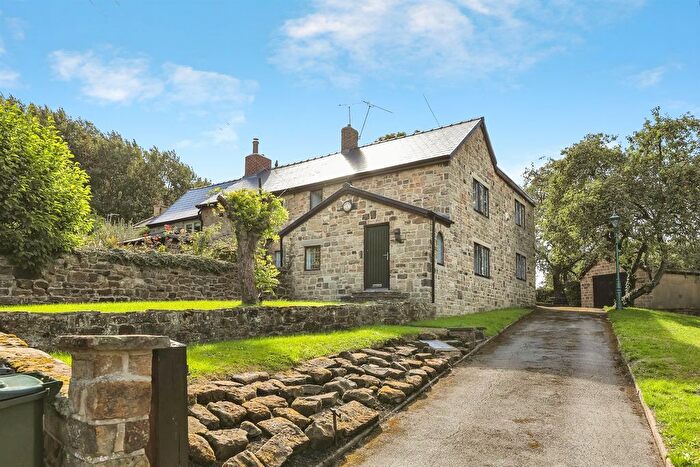 3 Bedroom Semi-Detached House For Sale In Tinglebridge, Hemingfield, Barnsley, S73