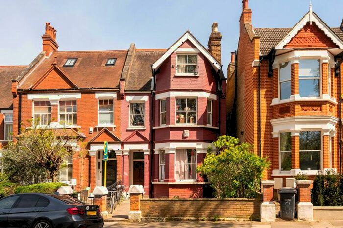 2 Bedroom Flat To Rent In Calais Street, Camberwell, London, SE5