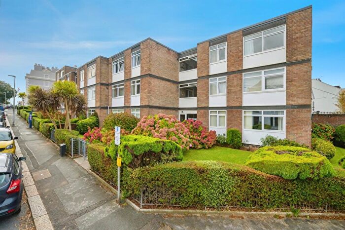 2 Bedroom Flat For Sale In Lockyer Street, Plymouth, PL1