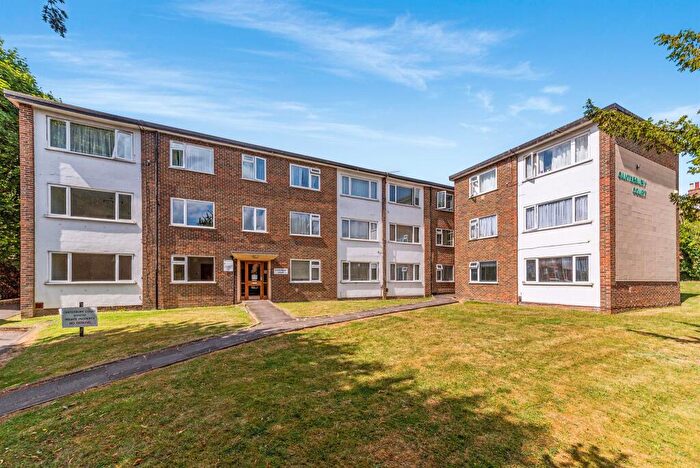 2 Bedroom Apartment To Rent In St Augustines Avenue, South Croydon, CR2