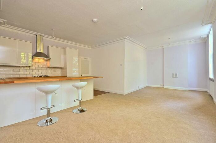 2 Bedroom Flat To Rent In Belsize Park, Belsize Park, London, NW3