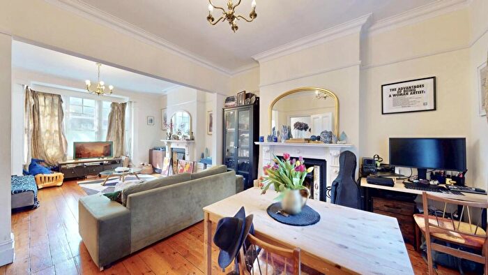 4 Bedroom Terraced House For Sale In North Road, Highgate Village, N6