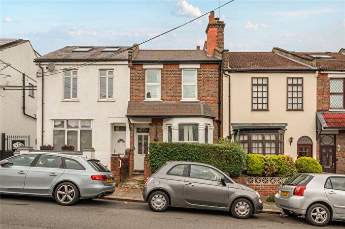 2 Bedroom Terraced House For Sale In Pembroke Road, London, N10