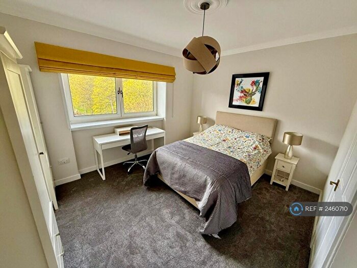 3 Bedroom Flat To Rent In Union Glen, Aberdeen, AB11