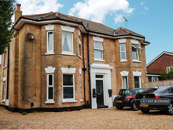 2 Bedroom Maisonette To Rent In Twynham Road, Bournemouth, BH6