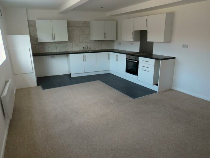 2 Bedroom Flat To Rent In High Street, Erdington, Birmingham, B23