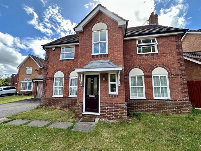 4 Bedroom Detached House To Rent In Aintree Drive, Chippenham, SN14