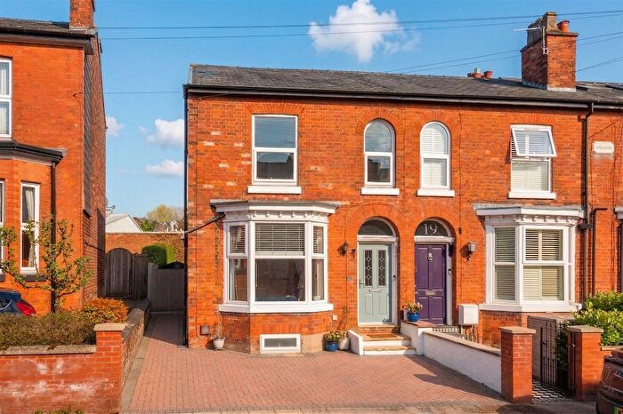 3 Bedroom End Terrace House For Sale In Osborne Road, Altrincham, WA15