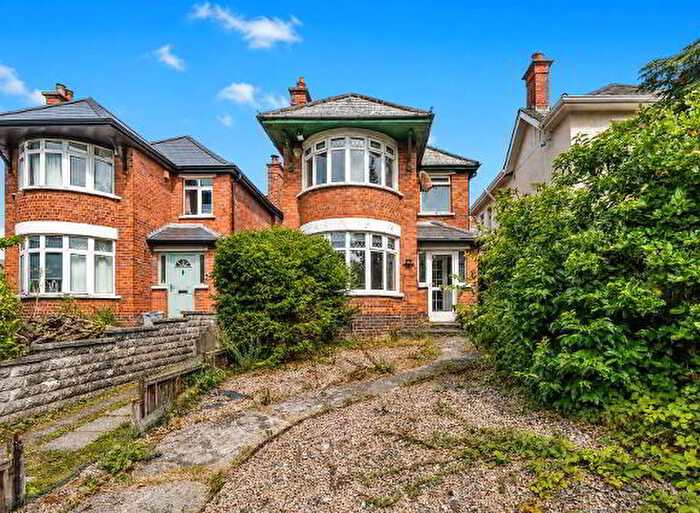3 Bedroom Detached House For Sale In Upper Newtownards Road, Belfast, BT4