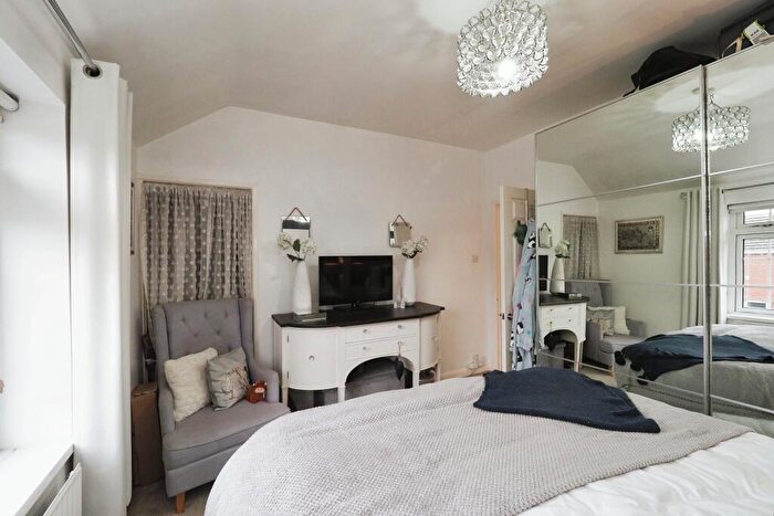 2 Bedroom Semi-Detached House For Sale In Stainforth Street, Mansfield, NG19